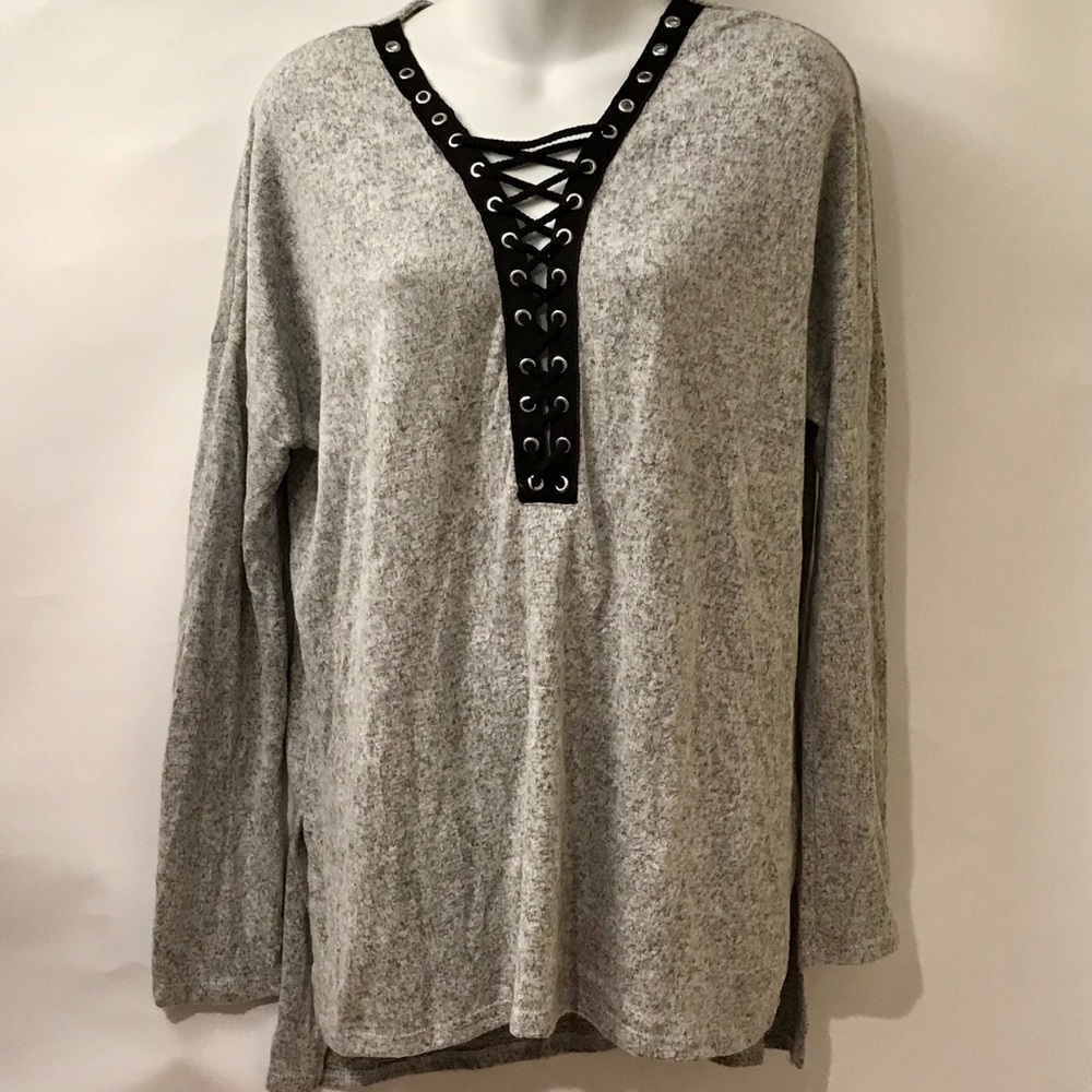 Active USA Gray Long Sleeve Sweatshirt